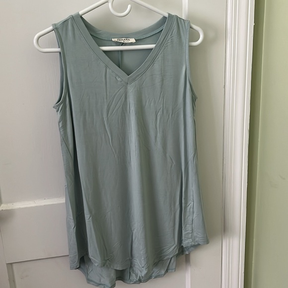 Zenana Aqua tank top Mint color - Picture 2 of 4